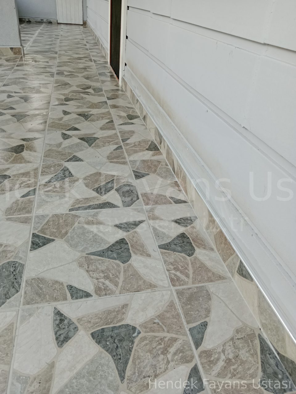 Balkon teras seramik uygulaması