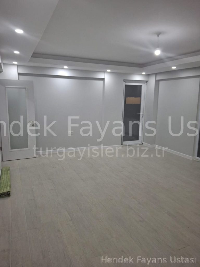 18x118 laminat desenli zemin çalışmamiz | Hendek Fayans Ustası